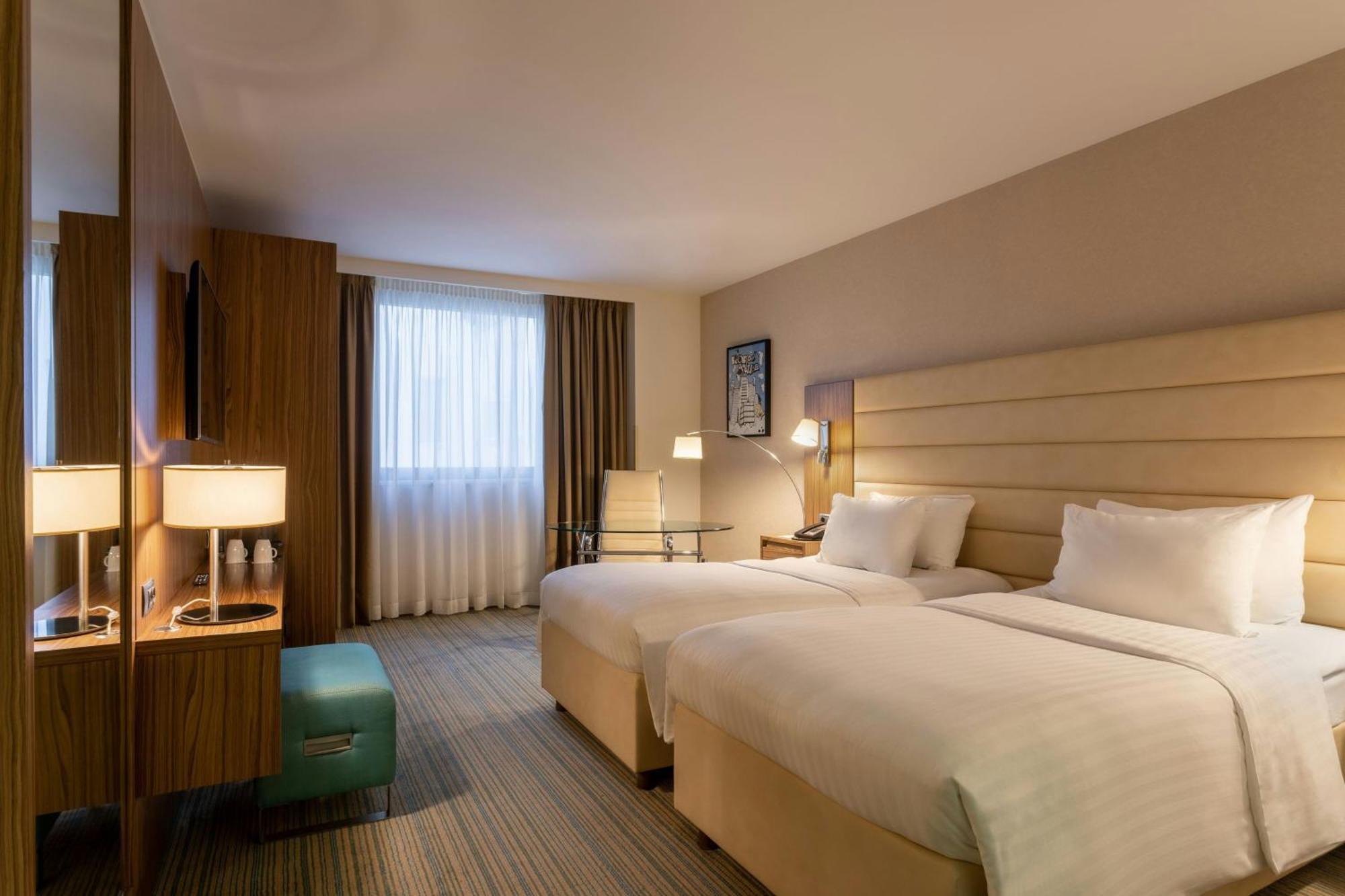 Standard Room twin beds