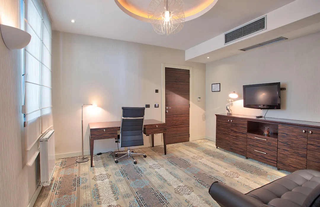 CRYSTAL Hotel Belgrade-1