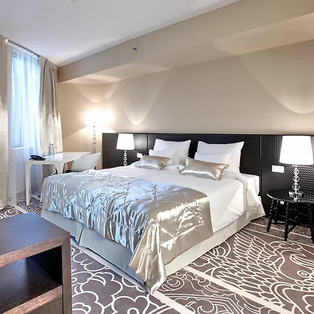 Zijin Hotel Belgrade-3