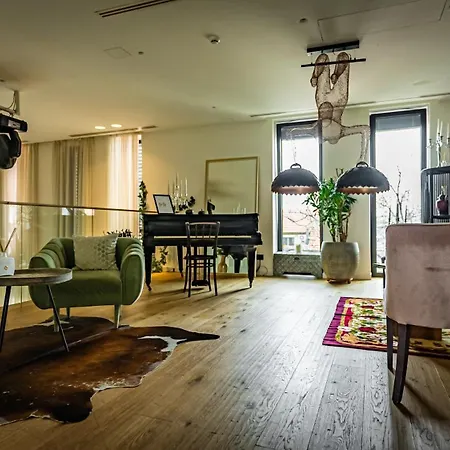 The Babe Boutique Hotel-2