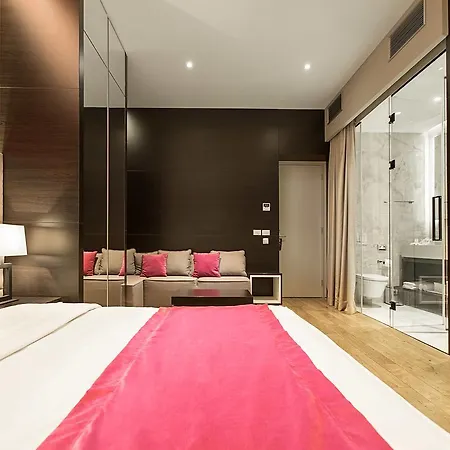 Maccani Luxury Suites-2